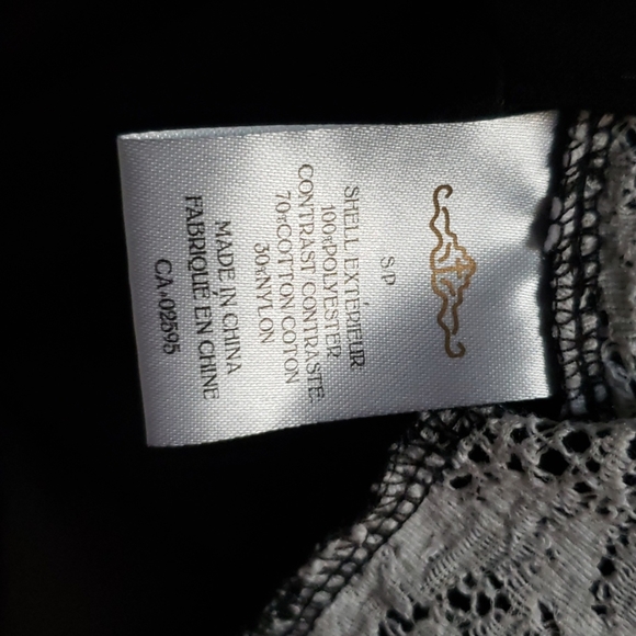 Ladies blouse - Picture 6 of 6